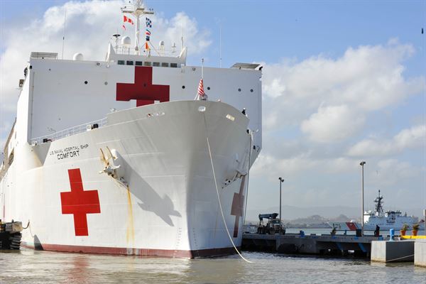 Il disastro di Porto Rico navy hospital ship