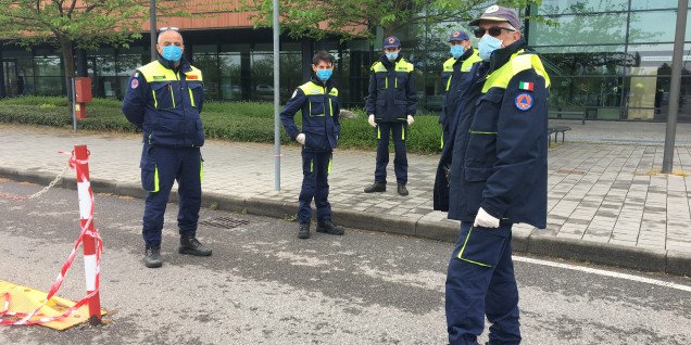 5 Civil Defense Volunteers